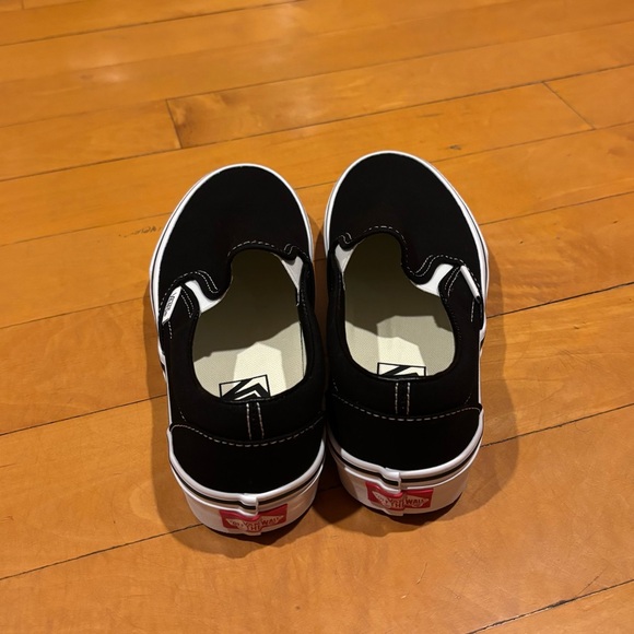 NWT Vans Black Classic Slip-On Sneakers - Picture 7 of 8